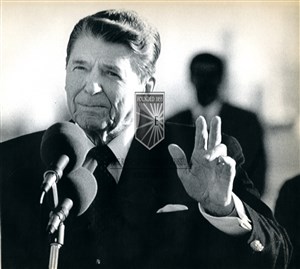 Image description is not available for 1994.183